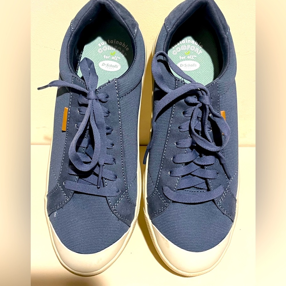 Dr. Scholl’s Time Off Platform Sneakers size 8